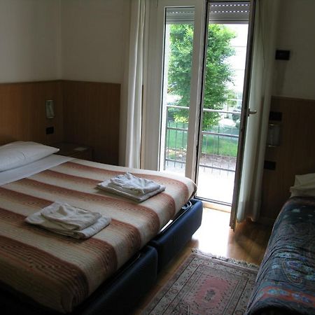 Hotel Oasi Τρέντο Εξωτερικό φωτογραφία
