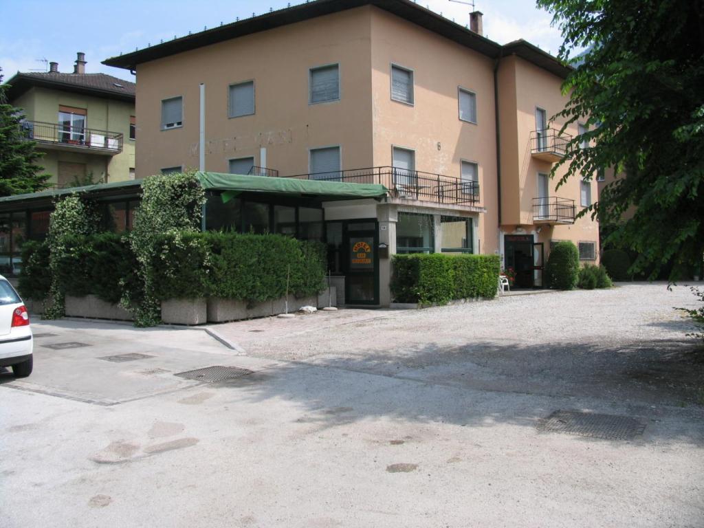 Hotel Oasi Τρέντο Εξωτερικό φωτογραφία